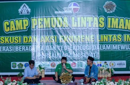 Kemah Lintas Iman MD GKJW Kediri Selatan di Jajar Gumregah
