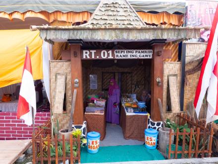 Bazar UMKM Desa Jajar dalam Pasar Kamardikan 2024